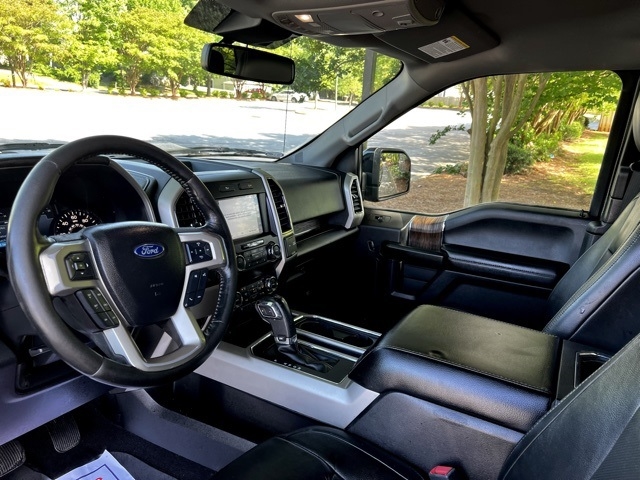 Ford F-150 Lariat 4WD SuperCab 8' Box 2019