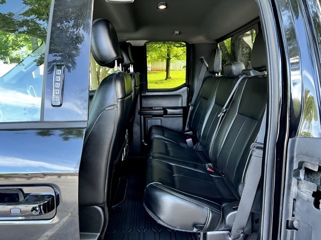 Ford F-150 Lariat 4WD SuperCab 8' Box 2019