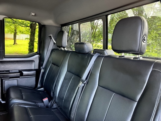 Ford F-150 Lariat 4WD SuperCab 8' Box 2019