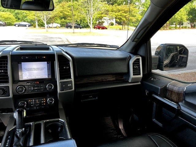 Ford F-150 Lariat 4WD SuperCab 8' Box 2019