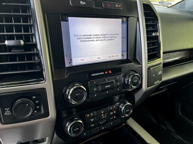 Ford F-150 Lariat 4WD SuperCab 8' Box 2019