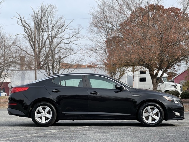 2015 Kia Optima LX photo 4