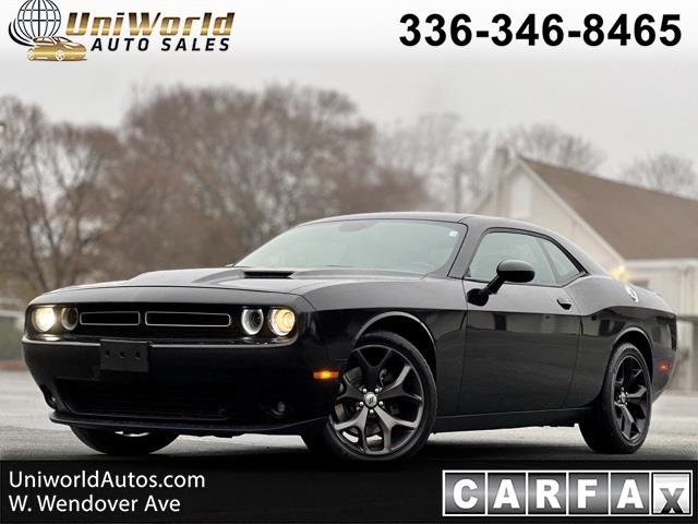 2019 Dodge Challenger SXT RWD