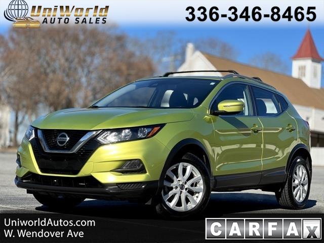 2020 Nissan Rogue Sport SV's photo