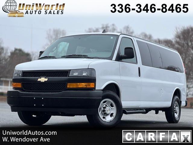2023 Chevrolet Express Passenger RWD 3500 155" LS