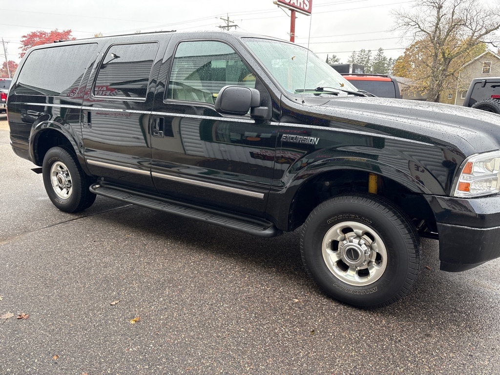Ford Excursion  2005