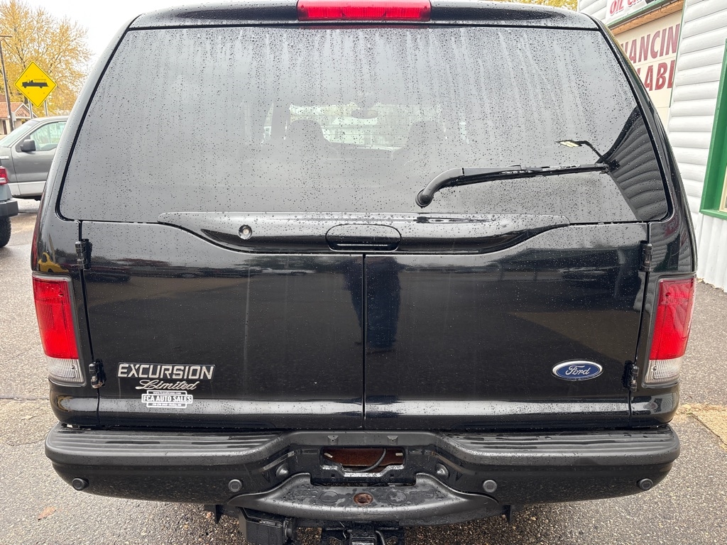 Ford Excursion  2005