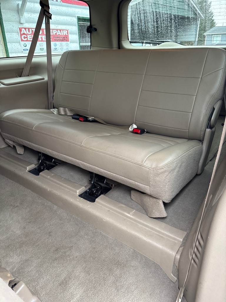 Ford Excursion  2005