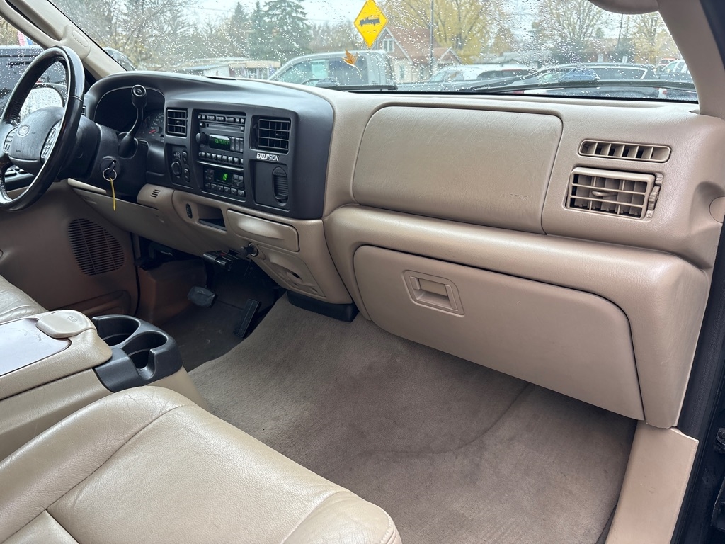 Ford Excursion  2005