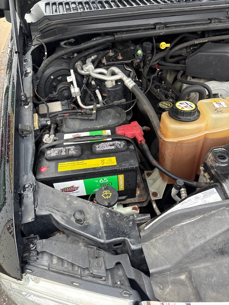 Ford Excursion  2005