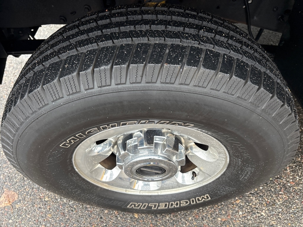 Ford Excursion  2005