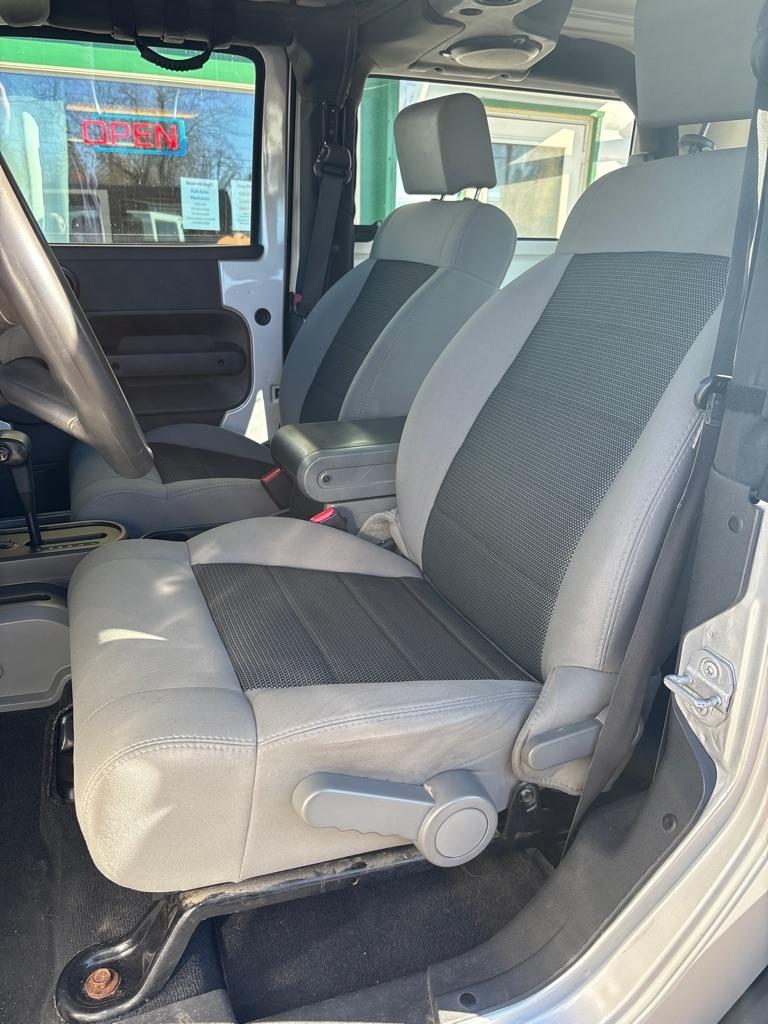 Jeep Wrangler  2010