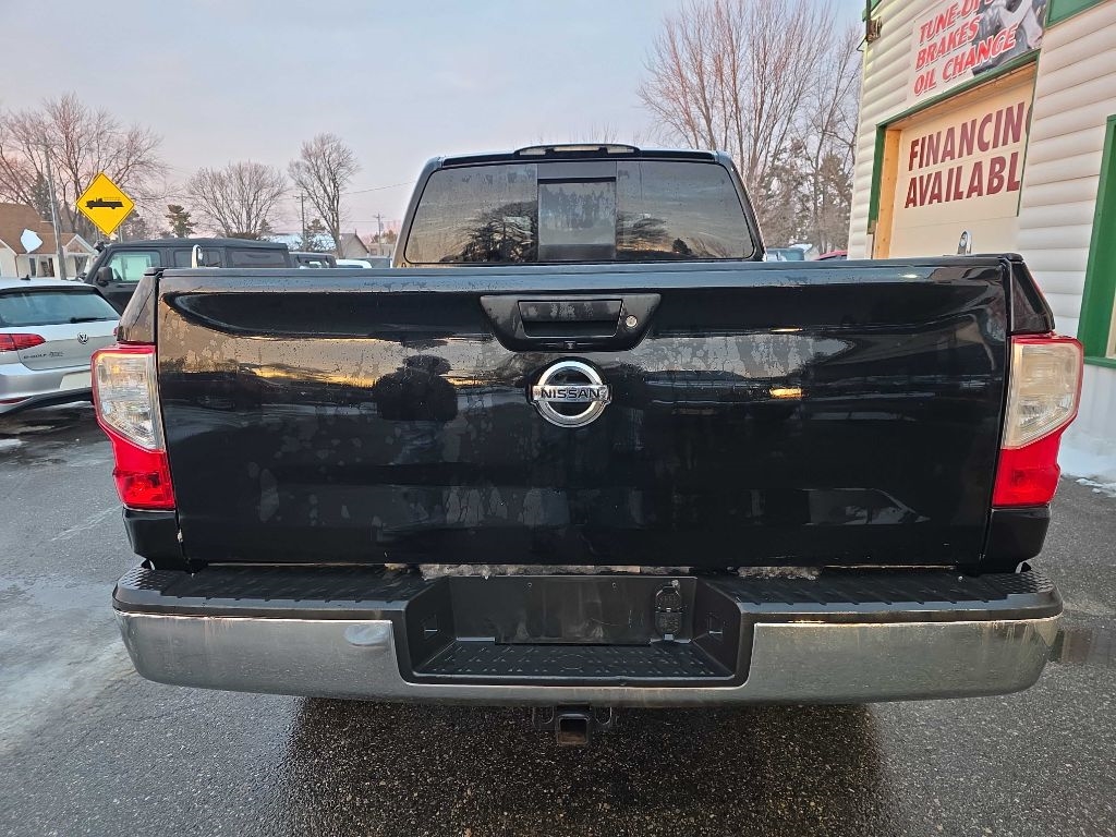 Nissan Titan XD  2018