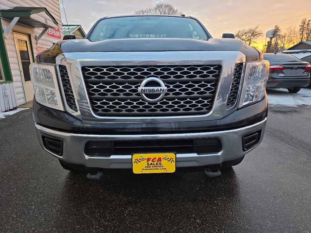 Nissan Titan XD  2018