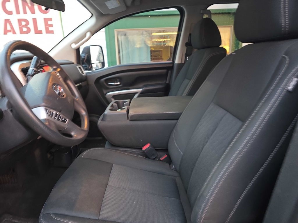 Nissan Titan XD  2018