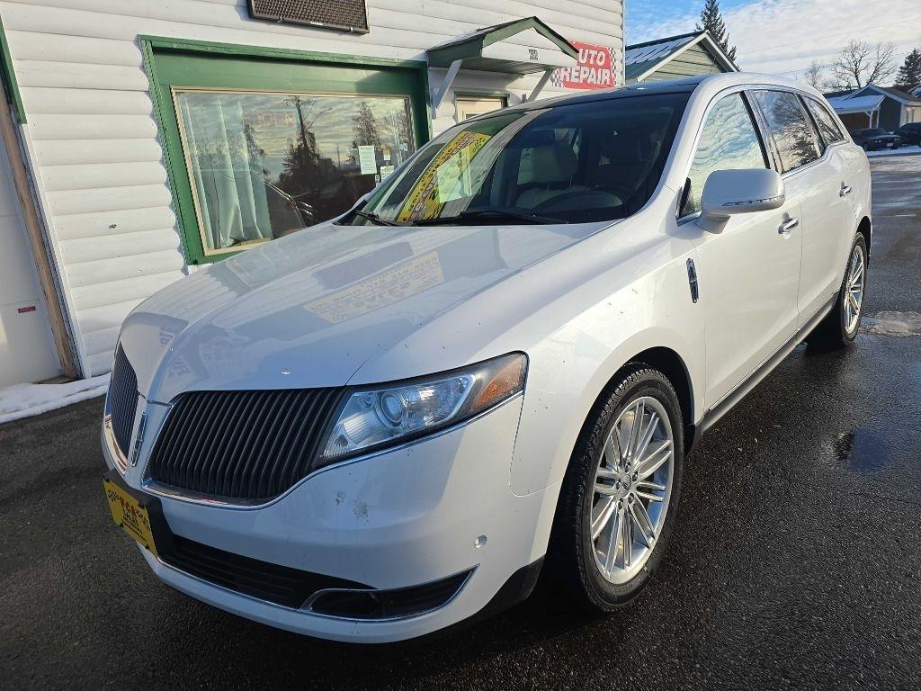 Lincoln MKT  2016