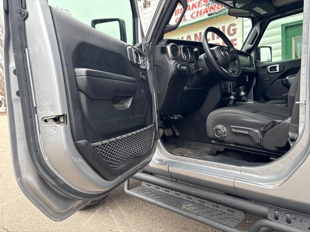 Jeep Gladiator  2021