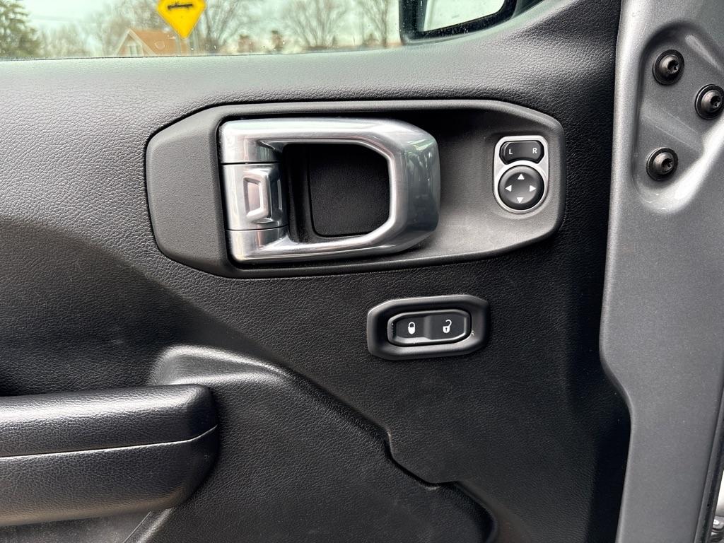 Jeep Gladiator  2021