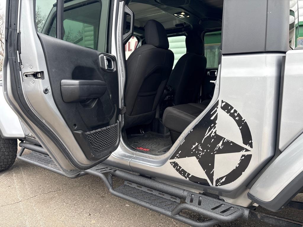 Jeep Gladiator  2021