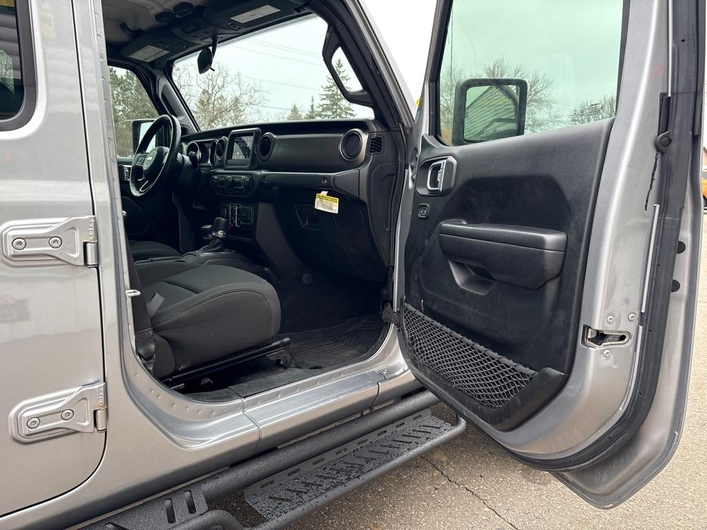 Jeep Gladiator  2021