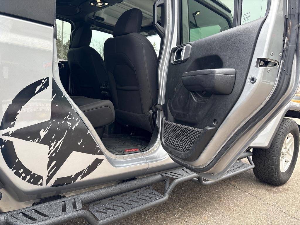 Jeep Gladiator  2021