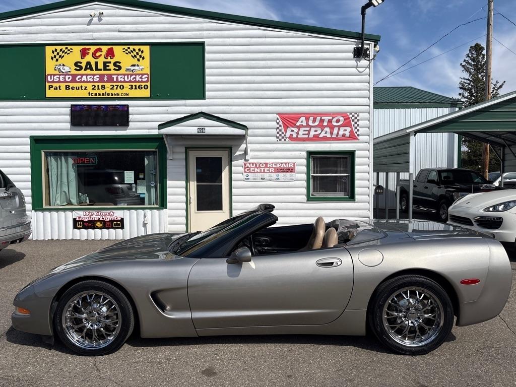 Chevrolet Corvette  2001