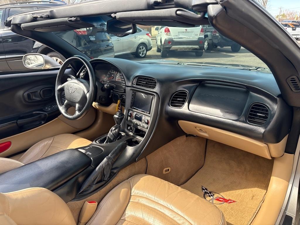 Chevrolet Corvette  2001