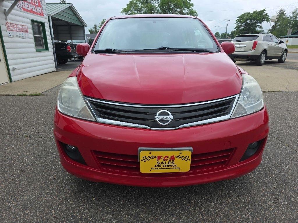 Nissan Versa  2012