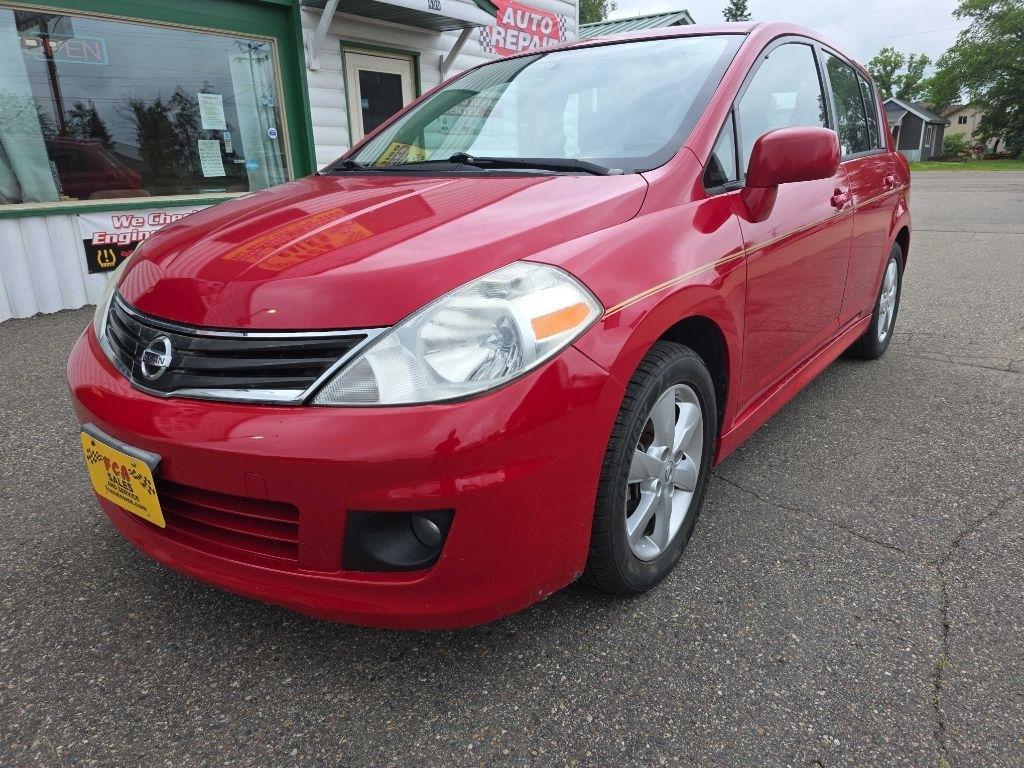 Nissan Versa  2012