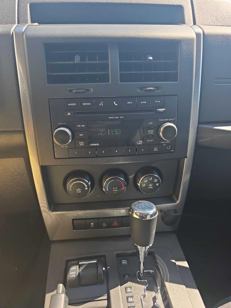 Jeep Liberty  2011