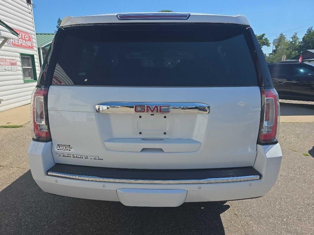GMC Yukon XL  2016