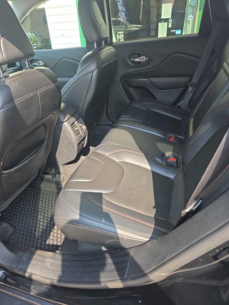Jeep Cherokee  2019