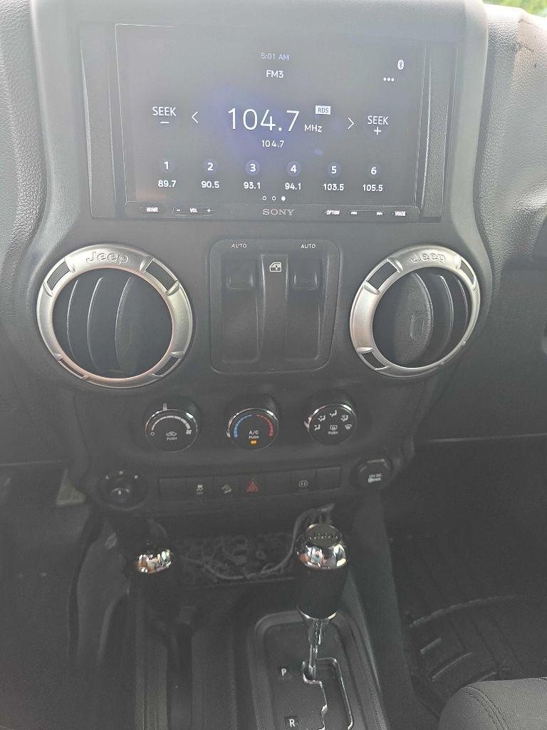 Jeep Wrangler  2012