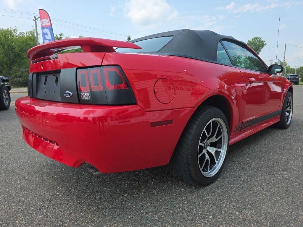 Ford Mustang  2002