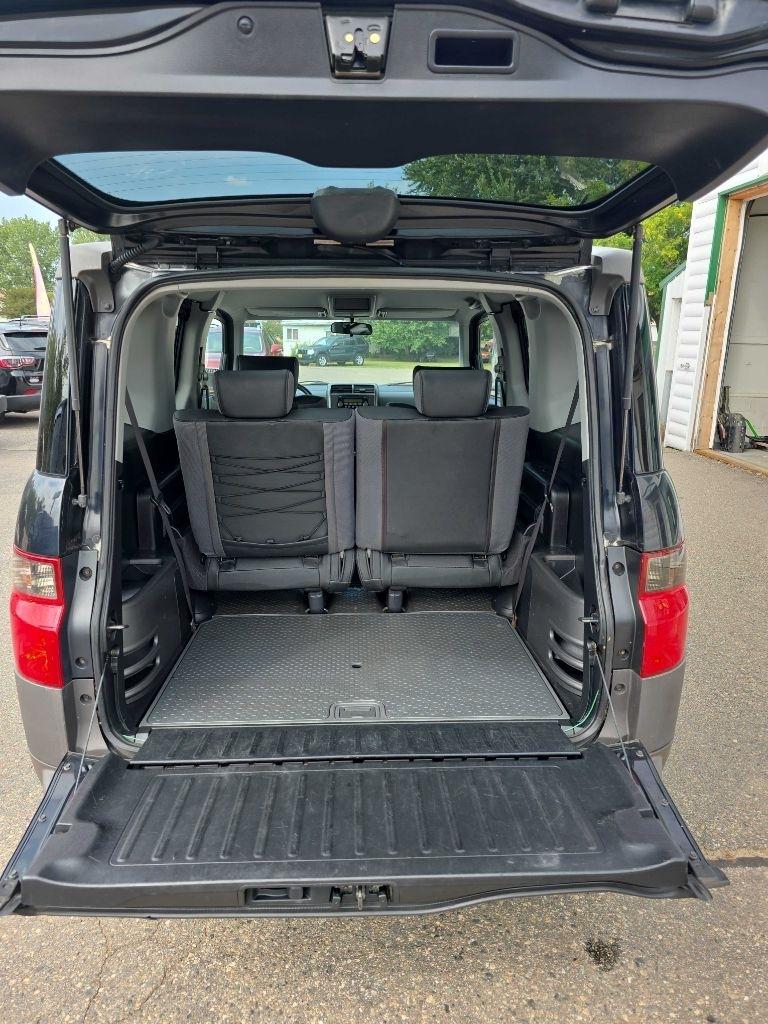 Honda Element  2004
