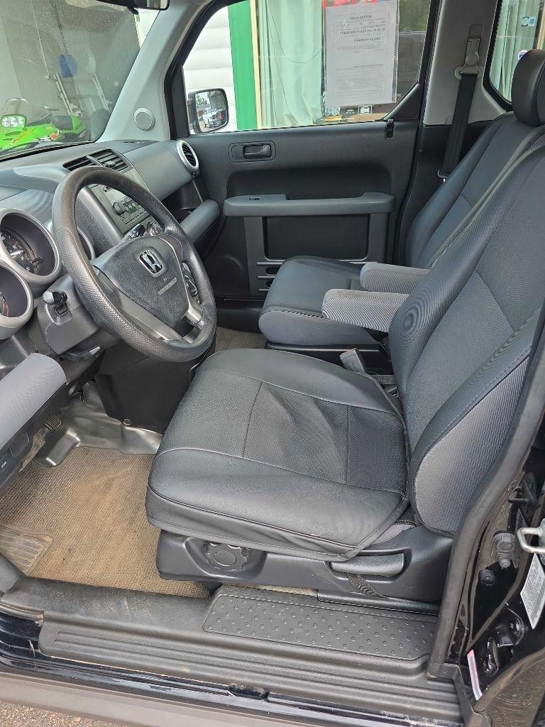 Honda Element  2004