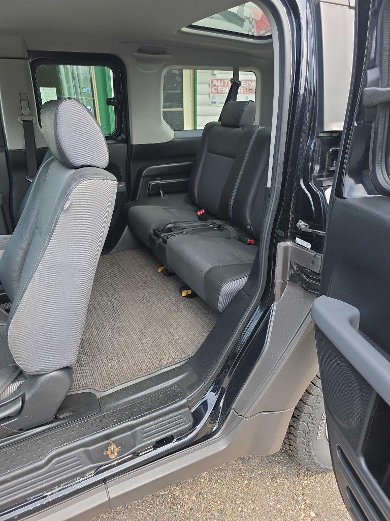 Honda Element  2004