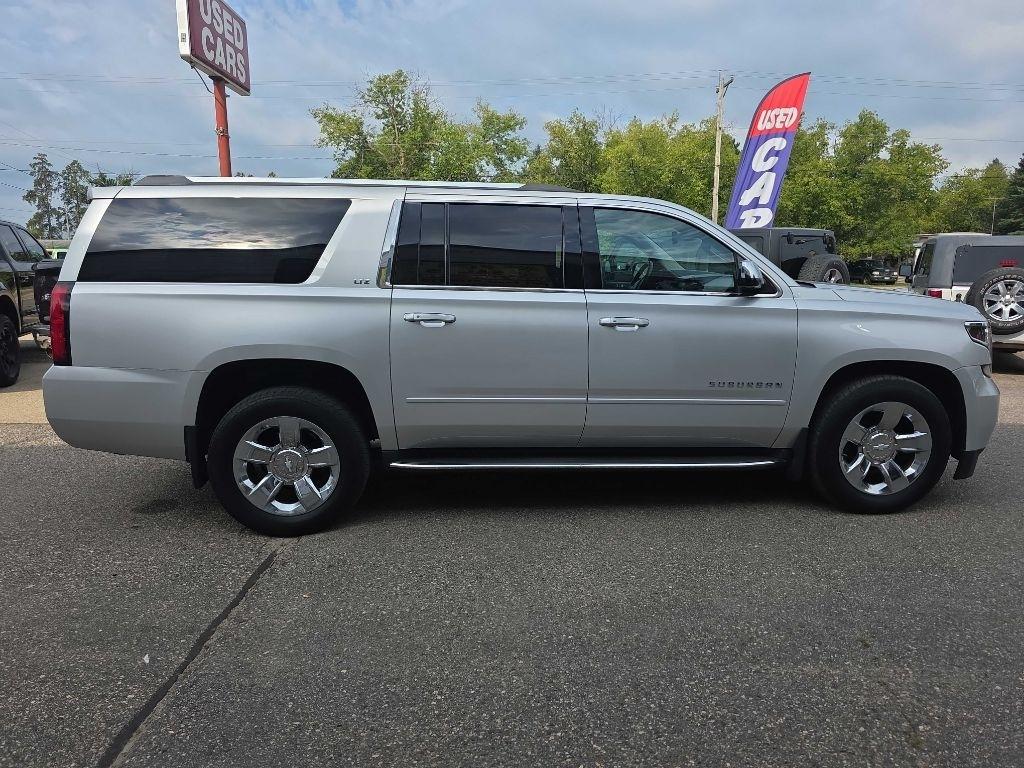 Chevrolet Suburban  2016