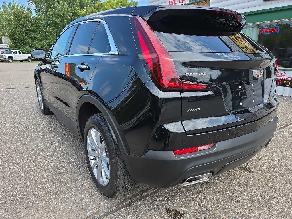 Cadillac XT4  2021