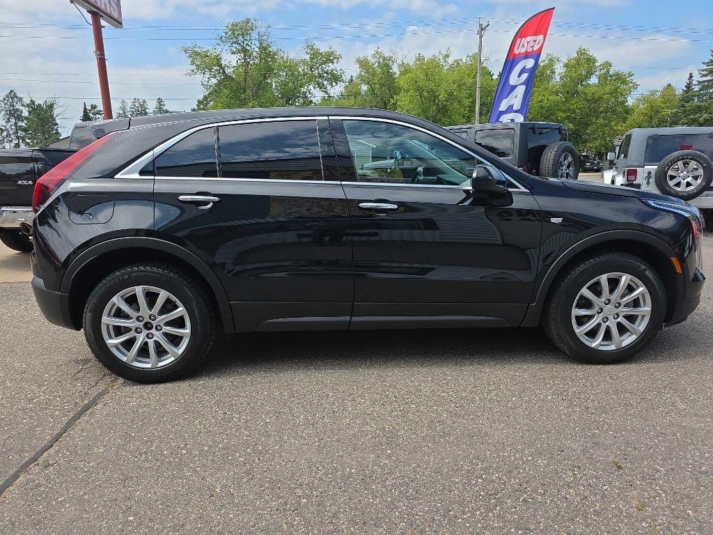 Cadillac XT4  2021