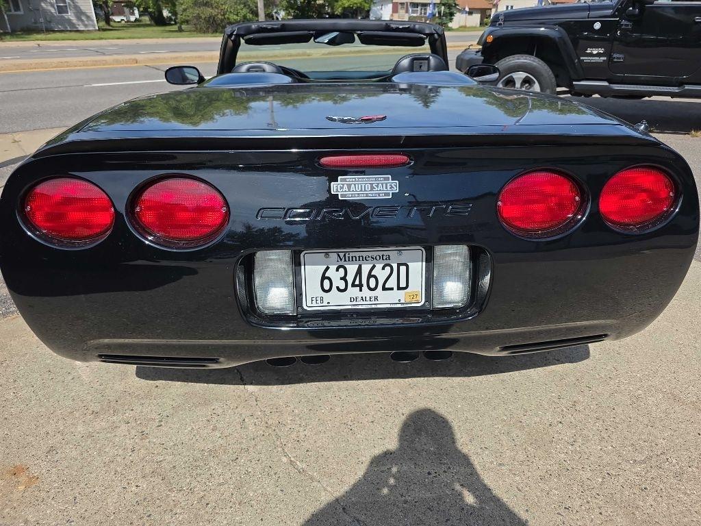 Chevrolet Corvette  2002