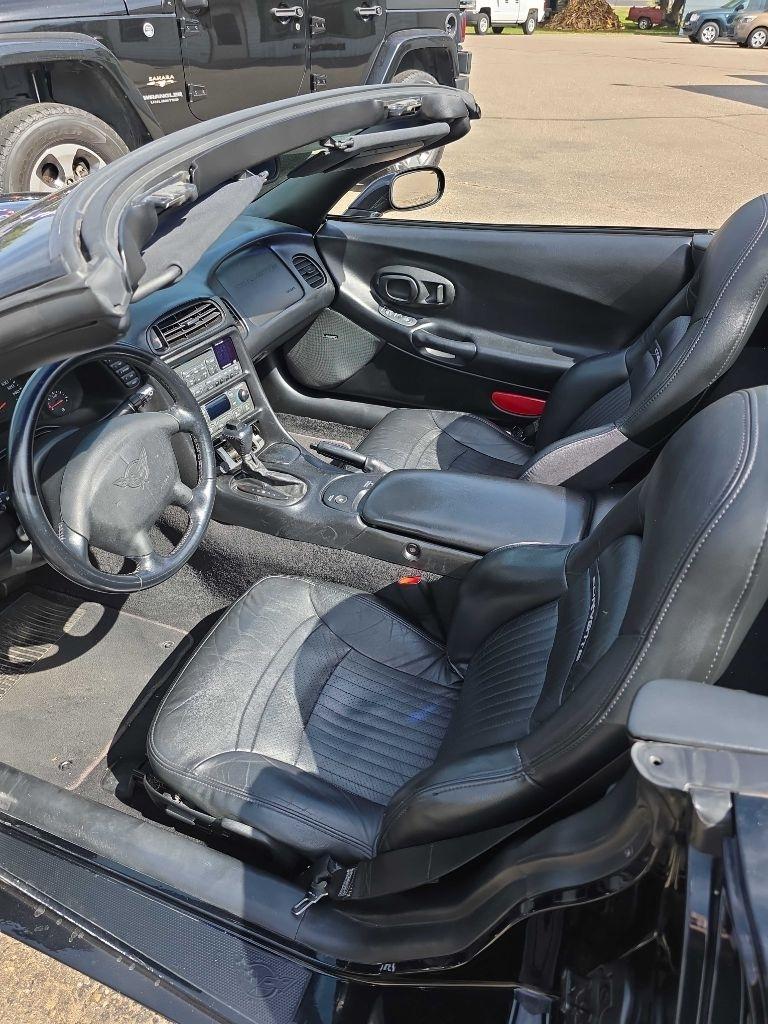Chevrolet Corvette  2002