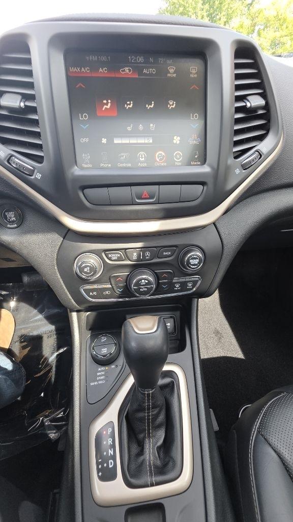 Jeep Cherokee  2015