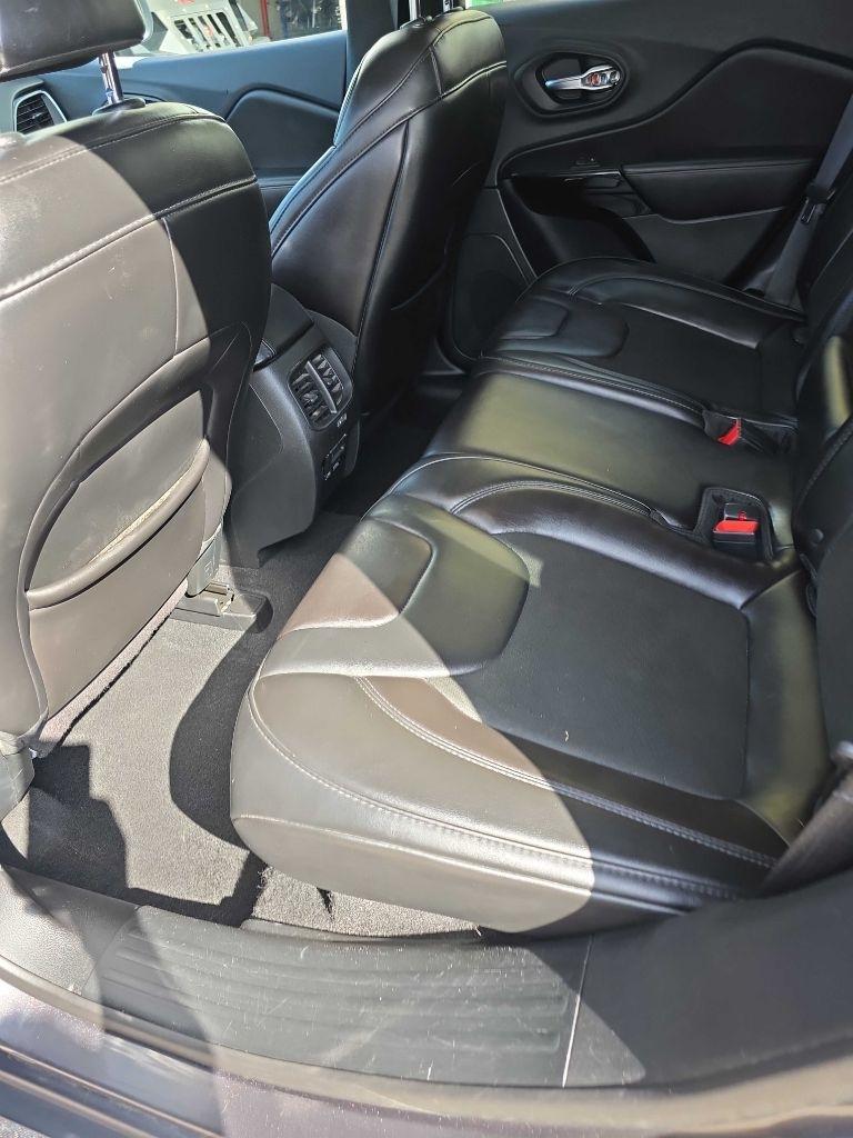 Jeep Cherokee  2019