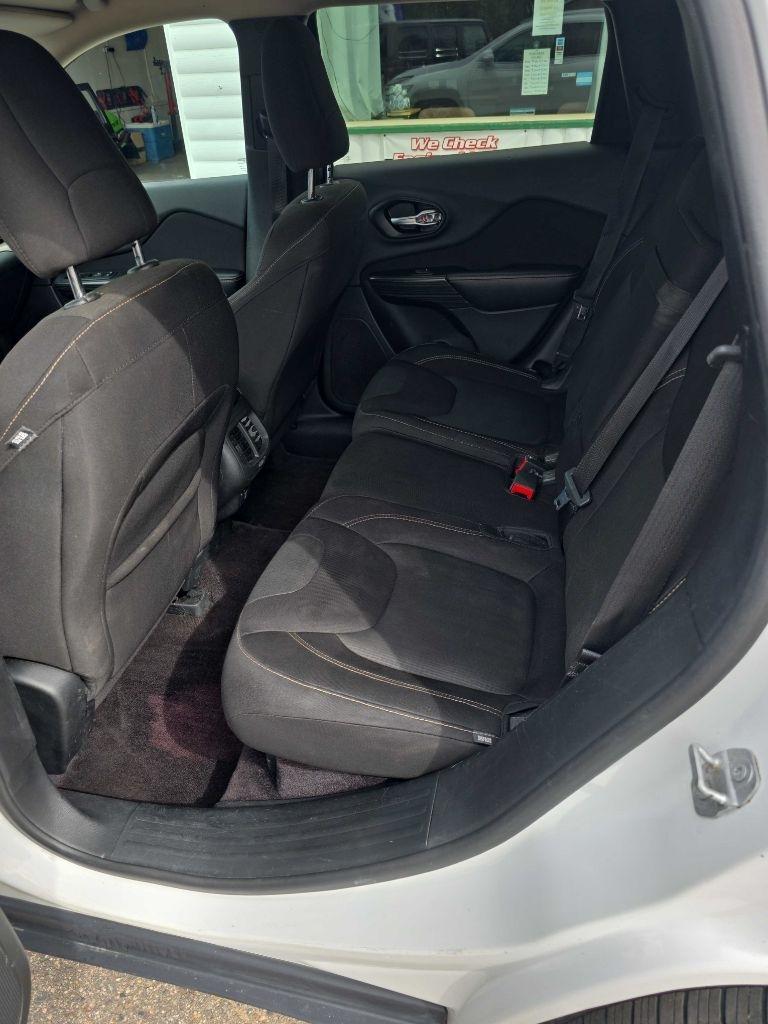 Jeep Cherokee  2016
