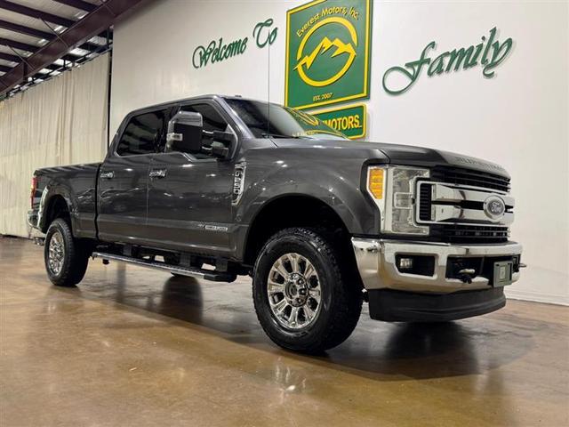 Gray 2017 Ford F-250 Super Duty XLT Crew Cab 4WD Pickup Truck Four-Wheel Drive Automatic