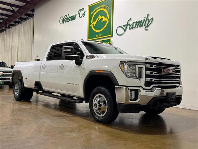White 2022 GMC Sierra 3500HD SLE Crew Cab 4WD Pickup Truck Four-Wheel Drive Automatic
