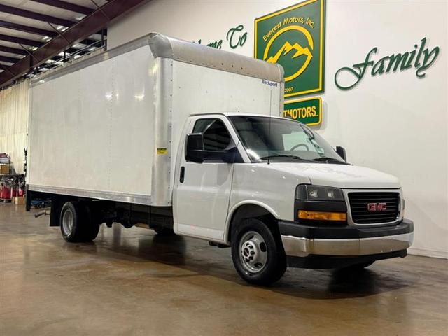 White 2023 GMC Savana Chassis 3500 177 Cutaway RWD Van Rear-Wheel Drive Automatic