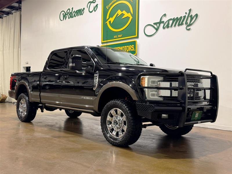 Black 2017 Ford F-250 Super Duty Pickup Truck Four-Wheel Drive Automatic