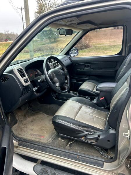 Nissan Frontier SC 2001